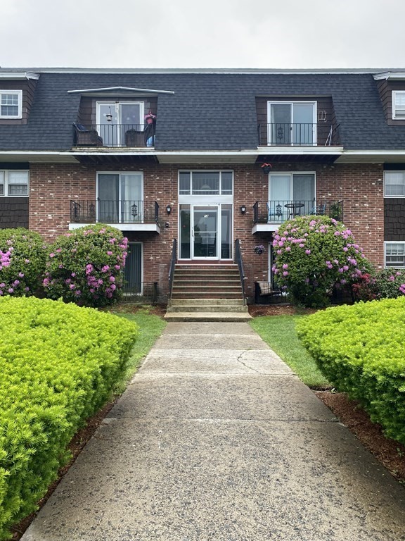 Coming Soon! 1Bd condo Colonial Village Methuen, MA Kevin Rich